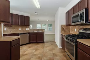 9960 Hyacinth Way, Conroe, TX 77385 - Photo 6