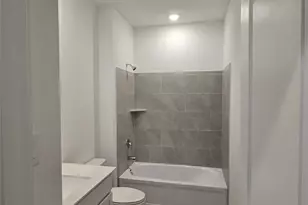 10110 Oakland Hills Dr, Cleveland, TX 77327 - Photo 10