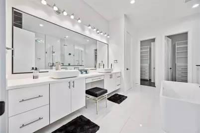 2310 Althea Dr, Houston, TX 77018 - Photo 8