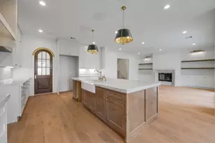 1726 Saxon Dr, Houston, TX 77018 - Photo 1