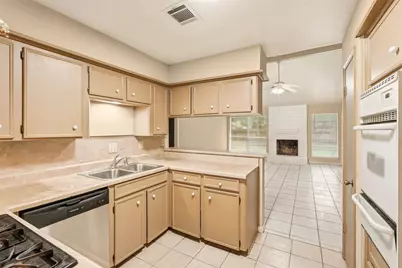 823 Red Rock Canyon Drive, Katy, TX 77450 - Photo 6