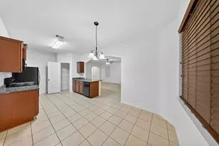 10913 Panther Ct, Houston, TX 77099 - Photo 6
