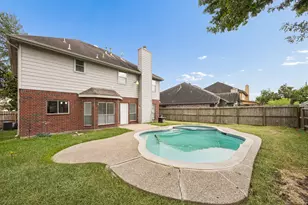 12206 Meadow Park Ct, Meadows Place, TX 77477 - Photo 18
