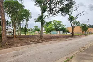 5414 Broom St, Houston, TX 77091 - Photo 1