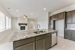 3113 Hidden Mist Dr, Texas City, TX 77510 - Photo 10