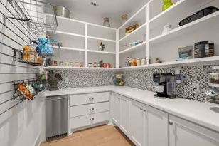 6146 Waltons Point S, Conroe, TX 77304 - Photo 14