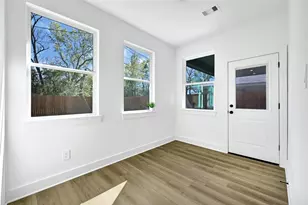 2511 Garapan St, Houston, TX 77091 - Photo 10
