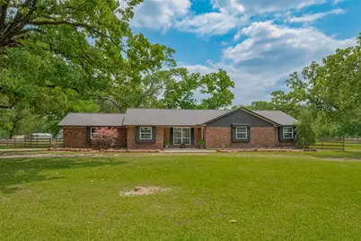 8 Riverwood Lane, Hempstead, TX 77445 - Photo 1