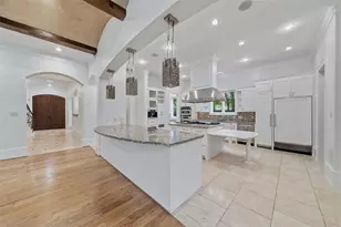 11714 Memorial Dr, Houston, TX 77024 - Photo 16