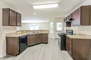 702 North Ella Creek Drive, Houston, TX 77067 - Photo 2