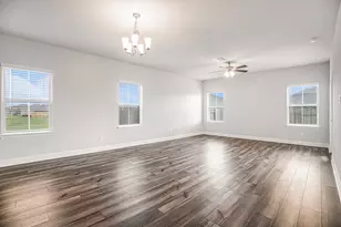 4329 W Bayou Maison Cir, Dickinson, TX 77539 - Photo 2
