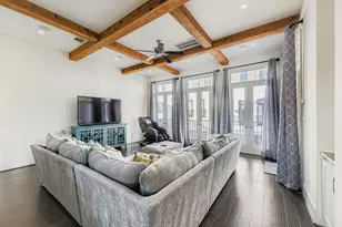 11011 Jardin Des Cir, Houston, TX 77043 - Photo 16