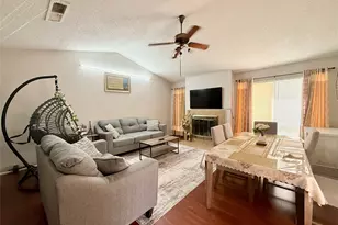 6701 Sands Point Dr, Houston, TX 77074 - Photo 4
