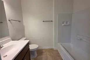 6110 White Oak Dr, Hitchcock, TX 77563 - Photo 8