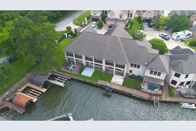 347 Old Aqua Landing E, Conroe, TX 77356 - Photo 1