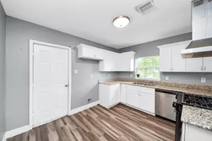 221 Hwy 3 N, Texas City, TX 77591 - Photo 10