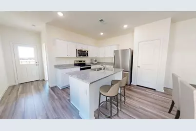 10318 Magnol Wood Drive, Houston, TX 77016 - Photo 4