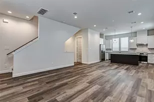 2710 Grand Fountains Dr, Houston, TX 77054 - Photo 8