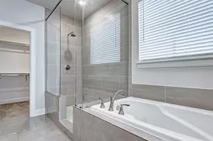 2710 Grand Fountains Dr, Houston, TX 77054 - Photo 20