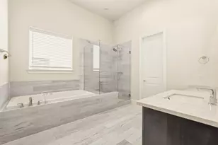 3413 Timbergrove Oaks St, Houston, TX 77008 - Photo 16