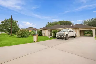 11005 Wiggins Street, Houston, TX 77029 - Photo 4