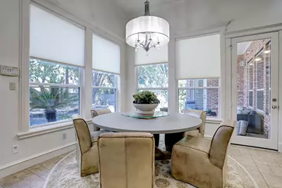 127 E Bracebridge Circle, The Woodlands, TX 77382 - Photo 26