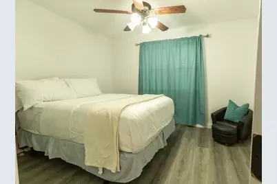 10254 Valleywood Drive, Houston, TX 77041 - Photo 12