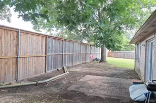 19959 Salt River Ct, Katy, TX 77449 - Photo 16