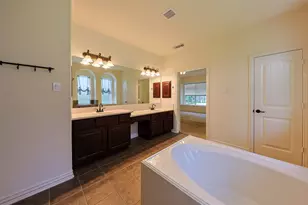 403 Woodpecker Forest Ln, Conroe, TX 77384 - Photo 18