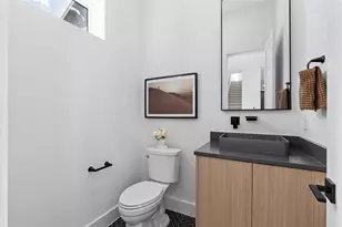 1030 W 24th St, Houston, TX 77008 - Photo 28