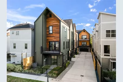 1030 W 24th Street #B, Houston, TX 77008 - Photo 2