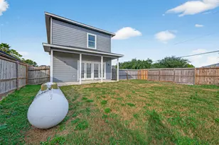 146 Disney St, Arcola, TX 77583 - Photo 46