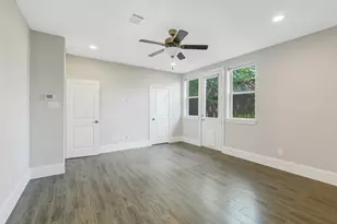 8336 Ginger Oak St, Houston, TX 77055 - Photo 28