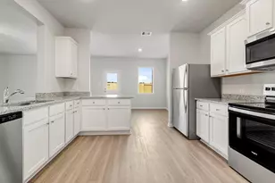 6404 Autumn Equinox Dr, Houston, TX 77048 - Photo 2