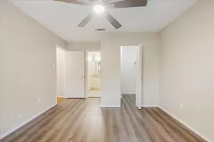 3502 Ocee St, Houston, TX 77063 - Photo 10