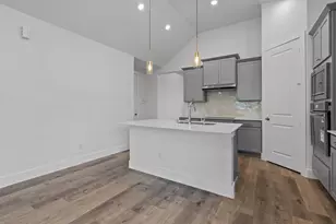 205 Sandhill Grv Trl, Waller, TX 77484 - Photo 2