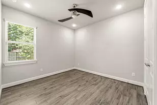 19 S Sandbells Park Ln, Montgomery, TX 77316 - Photo 26