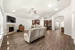 19 S Sandbells Park Ln, Montgomery, TX 77316 - Photo 8