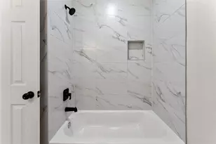 5323 Groveton St, Houston, TX 77033 - Photo 20