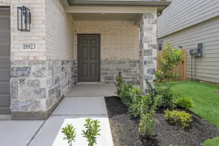 18923 Bald Cypress Basin Ln, Houston, TX 77084 - Photo 2