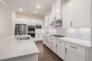204 Bee Balm Ct, Conroe, TX 77304 - Photo 16