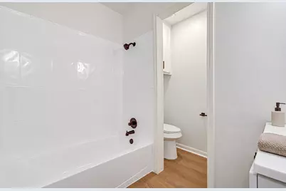322 S Persimmon Street, Tomball, TX 77375 - Photo 24