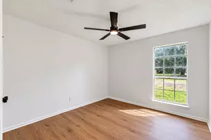 322 S Persimmon St, Tomball, TX 77375 - Photo 22