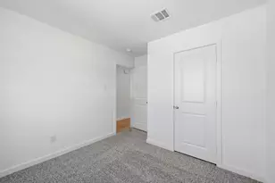 10835 N Baron Vlg Dr, Conroe, TX 77306 - Photo 8