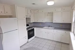 418 Texas St, Tomball, TX 77375 - Photo 6