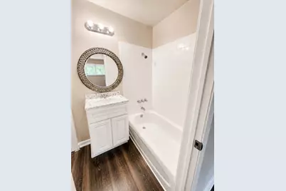 1756 W Main Street #7, Houston, TX 77098 - Photo 4