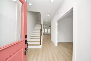 1316 W Willis St, Alvin, TX 77511 - Photo 2