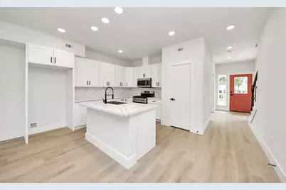 1316 W Willis Street, Alvin, TX 77511 - Photo 8