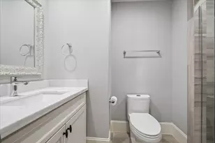 12222 Old Oaks Dr, Houston, TX 77024 - Photo 22
