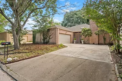 2231 Jamara Lane, Houston, TX 77077 - Photo 2
